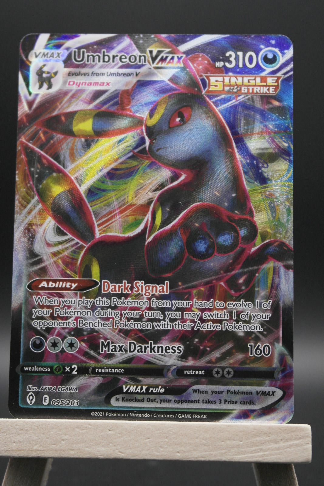 Umbreon VMAX Holo Ultra Rare SWSH07: Evolving Skies 095/203 NM